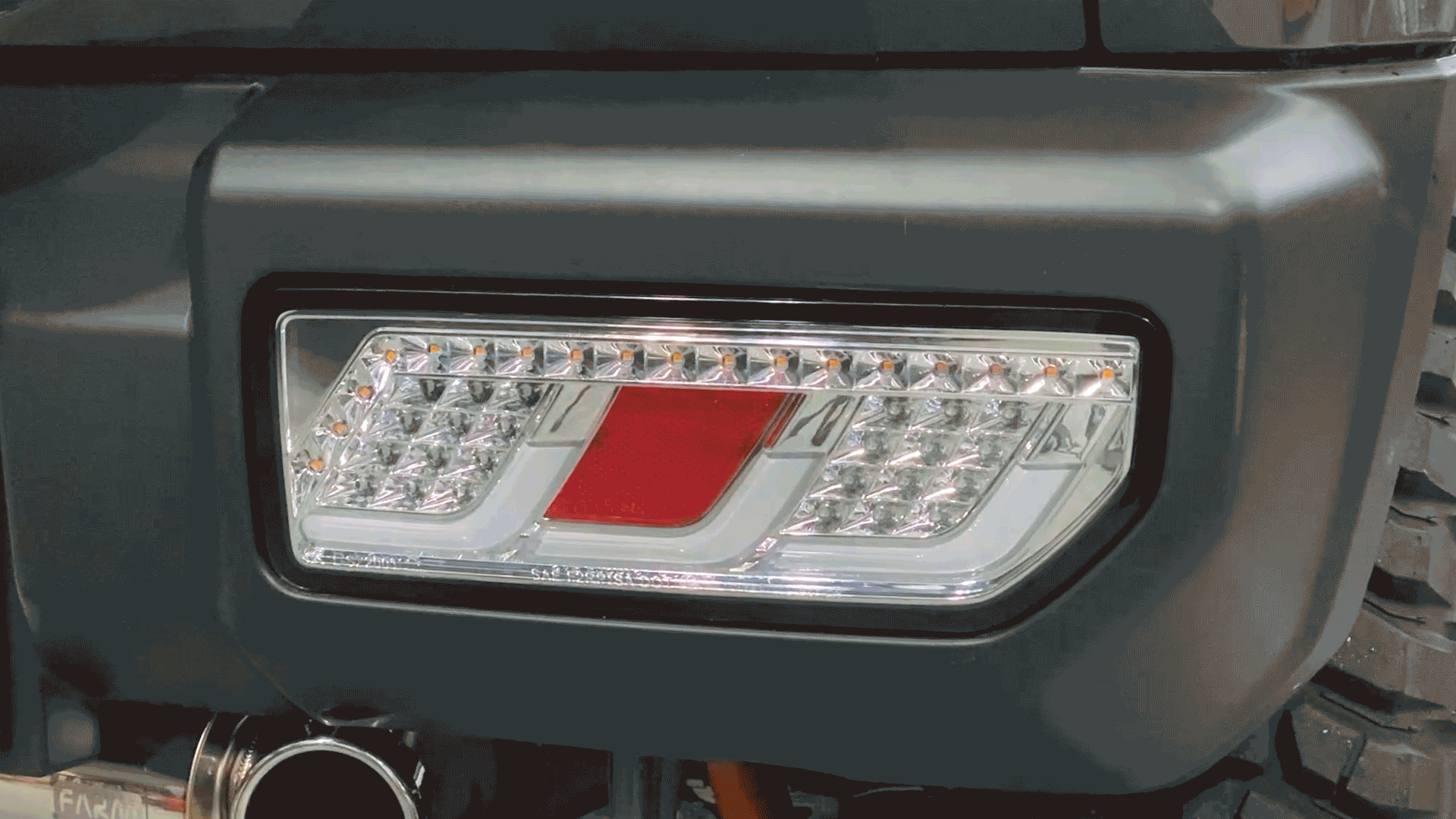 新型ジムニー JB64 LEDテールランプトリチューブの装着イメージ